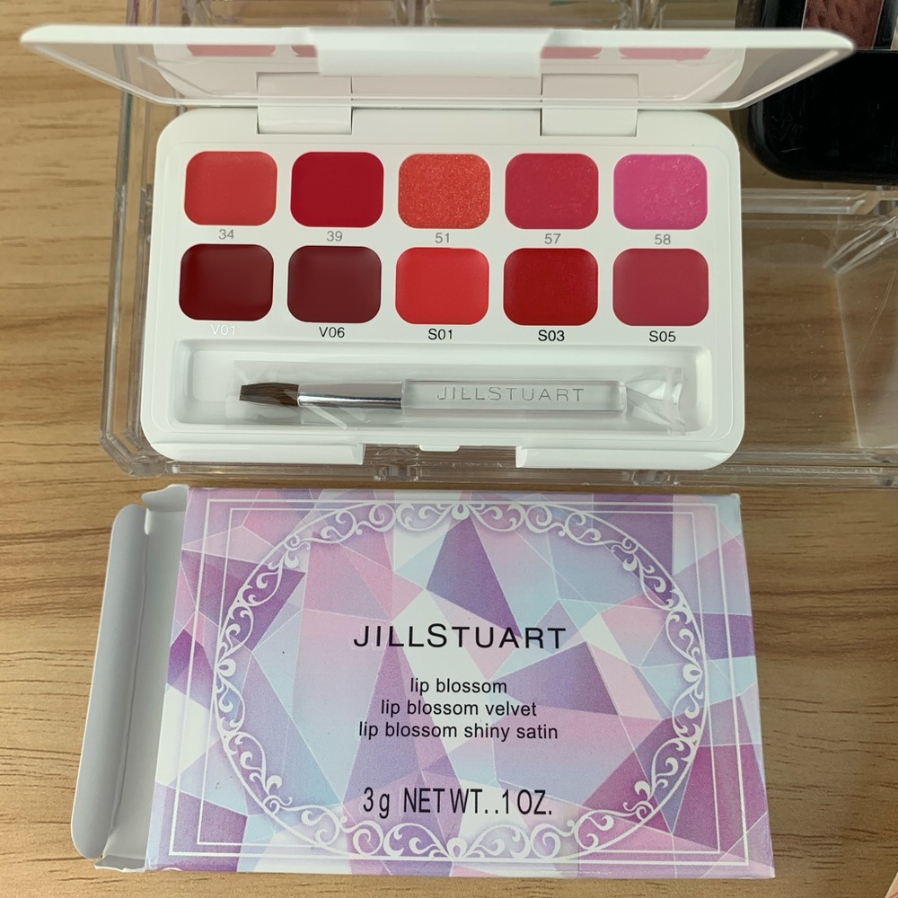 🌸2/$30🌸 Jill Stuart Lip Blossum Compact Kit